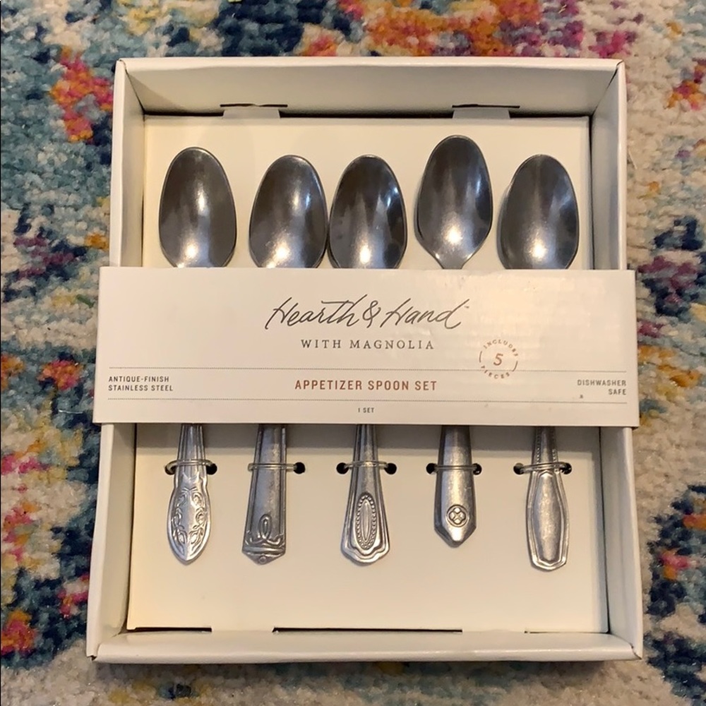 NWT-  (2) Hearth & Hand Appetizer Spoons & Forks